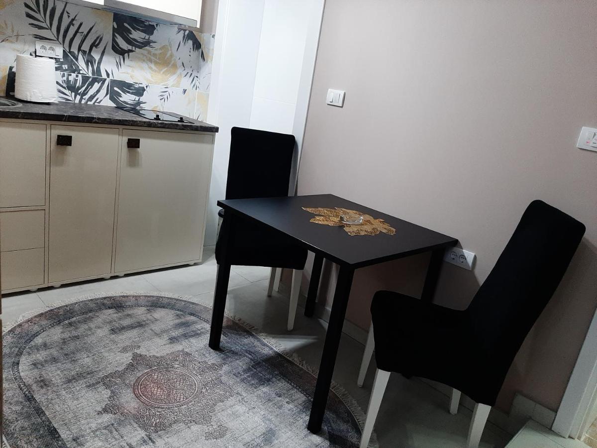 Apartment Sweet Dreams 4 นิส ภายนอก รูปภาพ