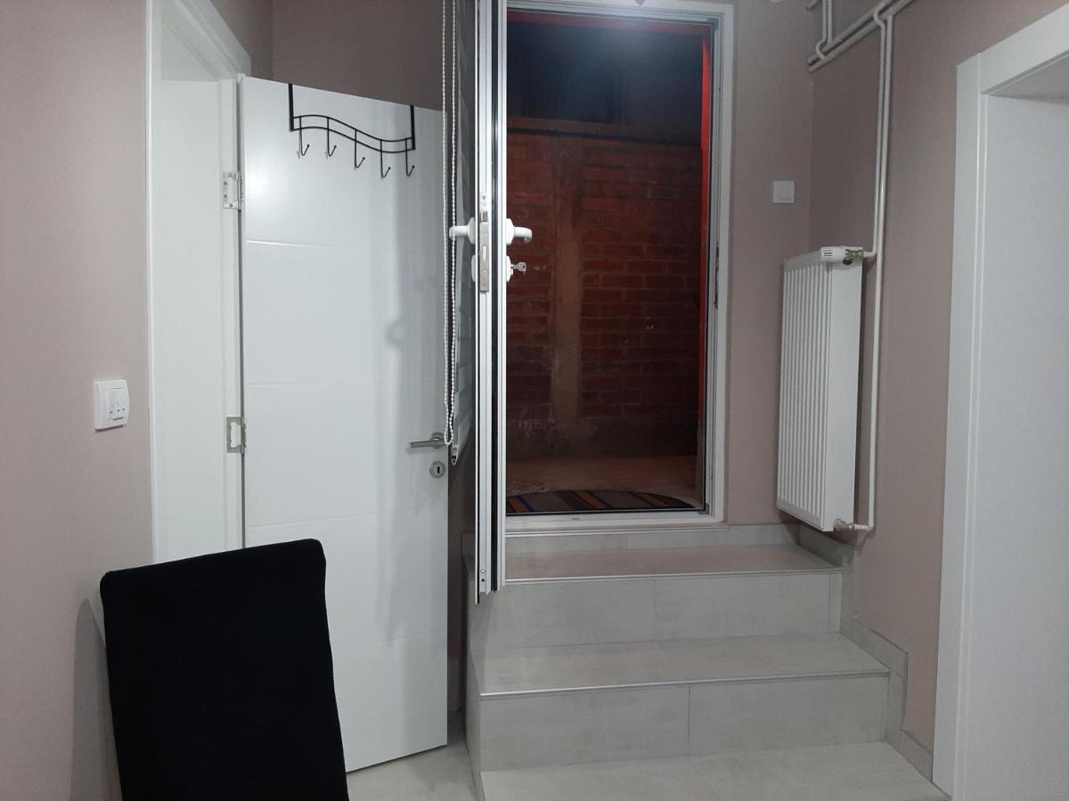 Apartment Sweet Dreams 4 นิส ภายนอก รูปภาพ